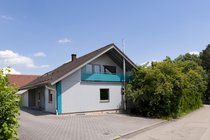 Einfamilienhaus mit Holzfassade, Gomadingen