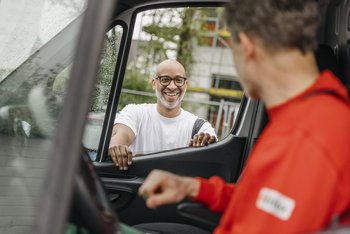 <p>Morgens bestellen und die Ware ist bereits am Nachmittag an Ort und Stelle – bei einer Nachmittagsorder gleich am nächsten Morgen. Dadurch kommen Projekte zu keiner Zeit ins Stocken.</p>